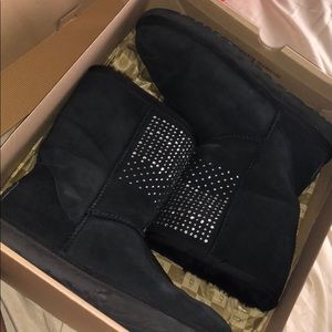 Short Sparkle Uggs
